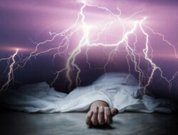 TRAGEDI DI SAWAH, BIDAN DESA KARAMABURA TEWAS DISAMBAR PETIR DI TENGAH HUJAN DERAS