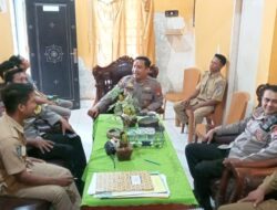 Kapolsek Lembar Galang Sinergi dengan Kepala Dusun untuk Jaga Keamanan