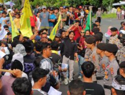 Polres Lombok Utara Kawal Aksi Damai Bela Rizki Watoni