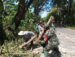 TNI-Polri dan Warga Cendi Manik Kompak Jaga Kebersihan Lingkungan