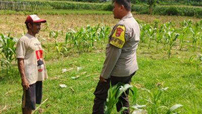 Polres Lombok Barat Dorong Ketahanan Pangan Desa Jembatan Gantung