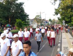 Jalan Sehat Semarakkan HUT Bhayangkara ke-79 di Mataram