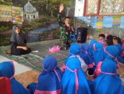 Babinsa Desa Langko Perkuat Karakter Kebangsaan dan Keamanan di PAUD Nurul Hikmah