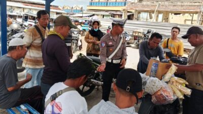 Satlantas Lombok Barat Edukasi Ojek Pasar Jereneng soal Tertib Lalu Lintas