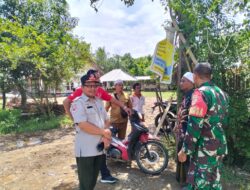 Kolaborasi Babinsa dan BPBD Tangani Kerusakan Jembatan di Sekotong